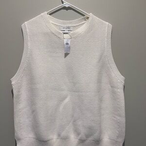 Banana Republic Cream Sleeveless Sweater
